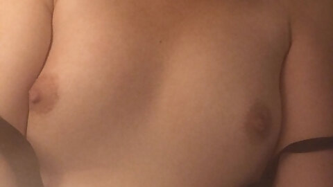 I get it, you guys like small boobs.. but even this small? 🥺