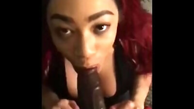 Eew   she nasty buss all in her mouth