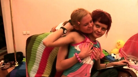 Lesbian luscious chicks like sextoys